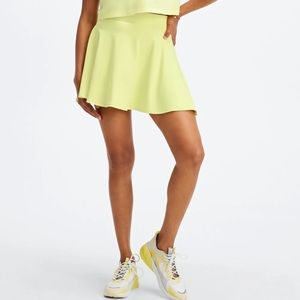 Fabletics Flounce Skirt in Lemon Crème - L